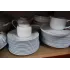 Service de vaisselle en porcelaine : *Prix à discuter*